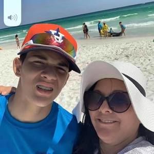 Meet your Posher, Enrique